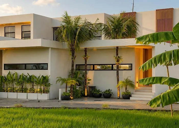 Rice-Field Villa Berawa Retractable Glass Roof * Canggu