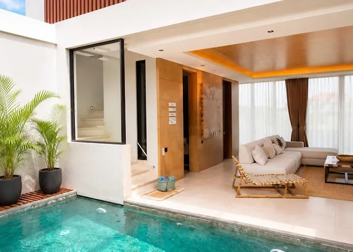 Rice-Field Villa Berawa Retractable Glass Roof